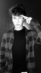 Hunter Rowland : hunter-rowland-1530997201.jpg