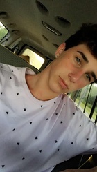 Hunter Rowland : hunter-rowland-1532126702.jpg