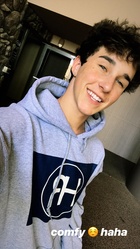 Hunter Rowland : hunter-rowland-1533348302.jpg