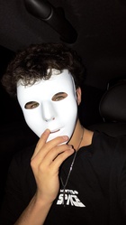 Hunter Rowland : hunter-rowland-1540921201.jpg