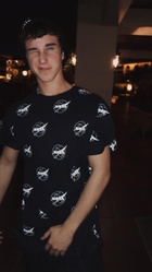 Hunter Rowland : hunter-rowland-1541964481.jpg