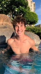 Hunter Rowland : hunter-rowland-1565990822.jpg