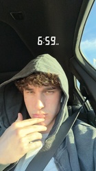 Hunter Rowland : hunter-rowland-1681521393.jpg