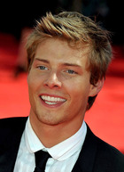 Hunter Parrish : hunter-parrish-1383692029.jpg