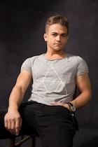 Hunter Hayes : hunter-hayes-1515238507.jpg