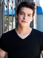 Israel Broussard : israel-broussard-1447023858.jpg