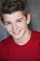 Jack Griffo : jack-griffo-1337138175.jpg