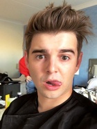 Jack Griffo : jack-griffo-1682527161.jpg