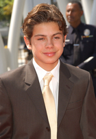 Jake T. Austin : jake-t-austin-1314665656.jpg