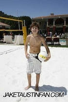 Jake T. Austin : jake-t-austin-1320936577.jpg