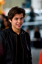 Jake T. Austin : jake-t-austin-1322693339.jpg