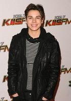 Jake T. Austin : jake-t-austin-1323214259.jpg