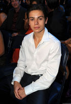 Jake T. Austin : jake-t-austin-1330367640.jpg