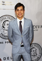 Jake T. Austin : jake-t-austin-1339679781.jpg