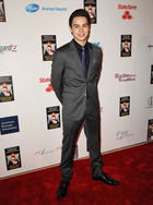 Jake T. Austin : jake-t-austin-1349794767.jpg