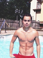 Jake T. Austin : jake-t-austin-1443897321.jpg