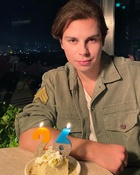 Jake T. Austin : jake-t-austin-1609069501.jpg