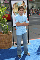 Jake T. Austin : jake_austin_1226184074.jpg