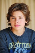 Jake T. Austin : jake_austin_1246943869.jpg