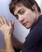 Jake Gyllenhaal : TI4U_u1136406822.jpg