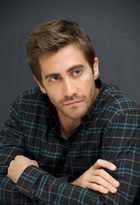Jake Gyllenhaal : jake_gyllenhaal_1291053178.jpg