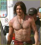 Jake Gyllenhaal : jake_gyllenhaal_1292097796.jpg