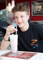 Jake Short : jake-short-1591295649.jpg