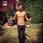 James McVey : james-mcvey-1413591776.jpg