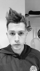 James McVey : james-mcvey-1484871481.jpg