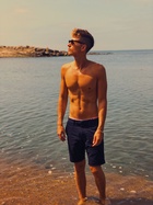 James McVey : james-mcvey-1528333921.jpg