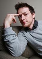 James McAvoy : james-mcavoy-1374515379.jpg