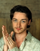 James McAvoy : james-mcavoy-1381097462.jpg