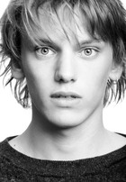 Jamie Campbell Bower : jamie-campbell-bower-1328570920.jpg