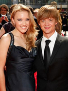 Jason Earles : TI4U_u1253128353.jpg