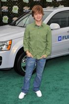 Jason Earles : jason_earles_1211750993.jpg