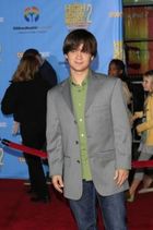 Jason Earles : jason_earles_1211751040.jpg