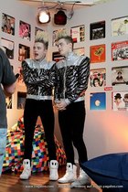 Jedward : jedward-1360105136.jpg