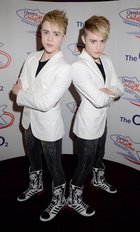 Jedward : jedward-1360430528.jpg