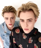 Jedward : jedward-1426548975.jpg