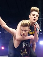 Jedward : jedward-1482710835.jpg