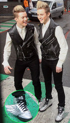 Jedward : jedward_1305733680.jpg