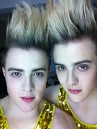 Jedward : jedward_1309452012.jpg