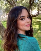 Jenna Ortega : jenna-ortega-1677107060.jpg