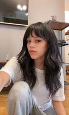 Jenna Ortega : jenna-ortega-1677107064.jpg