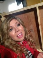 Jennette McCurdy : jennette-mccurdy-1329167212.jpg