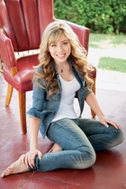 Jennette McCurdy : jennettemccurdy_1301642584.jpg