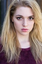 Jennifer Stone : jennifer-stone-1405281359.jpg