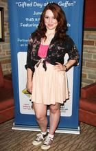 Jennifer Stone : jennifer_stone_1308417680.jpg