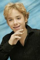 Jeremy Sumpter : SG_121680.jpg