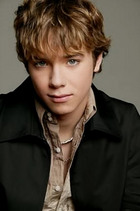 Jeremy Sumpter : SG_156913.jpg